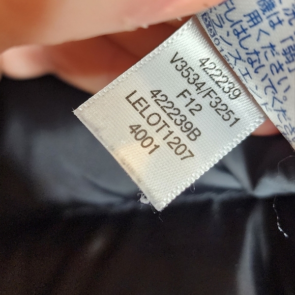 Lands' End down black puffer vest. Women's size Large. - Picture 14 of 15